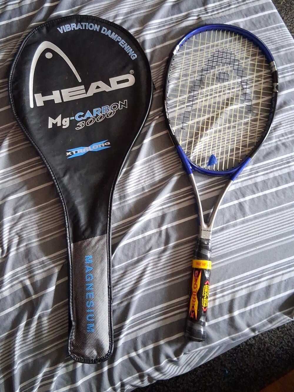 Head Magnesium Carbon 3000 XtraLong Tennis Racket